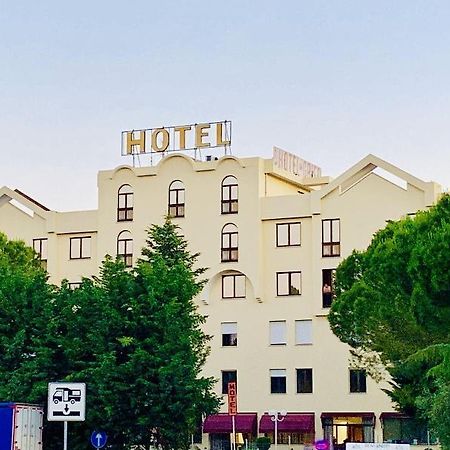 Amg Hotel Grifo Montepulciano Stazione Esterno foto