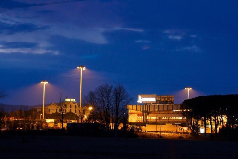 Amg Hotel Grifo Montepulciano Stazione Esterno foto